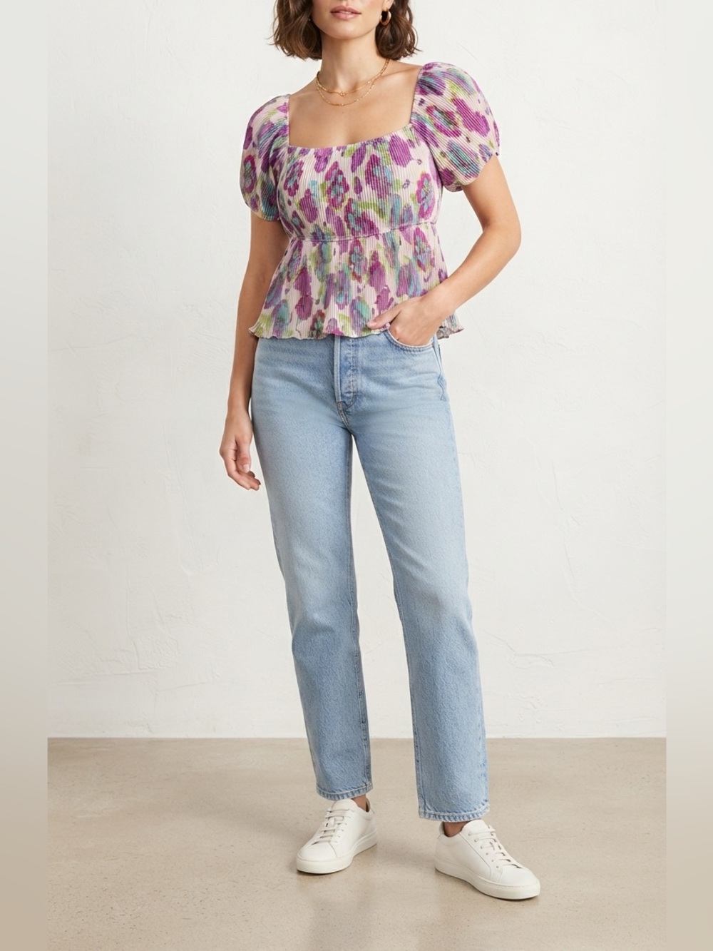 Love Floral Puff-Sleeve Ruffled Peplum Top in Pink and Green